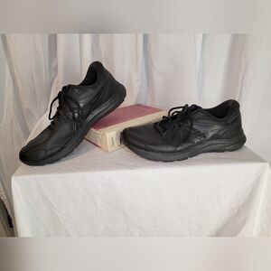 ASICS Men's Black Running Shoes